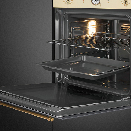 Встраиваемый духовой шкаф SMEG SFP68C1TPO