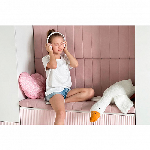 Подушка Зефир нежно-розовый (велюр)