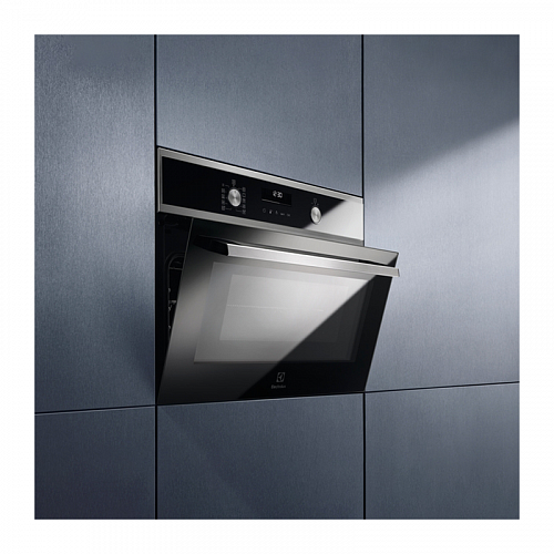 Встраиваемый духовой шкаф Electrolux EVL6E46X