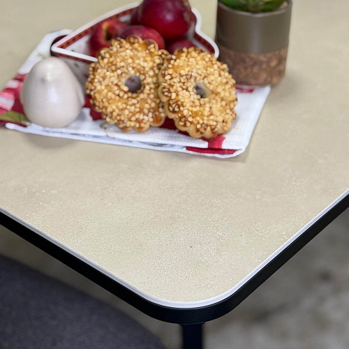 Стол обеденный Kenner AK1200 черный/керамика OKARA LIGHT YELLOW