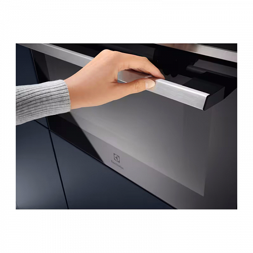 Встраиваемый духовой шкаф Electrolux EVL6E46X