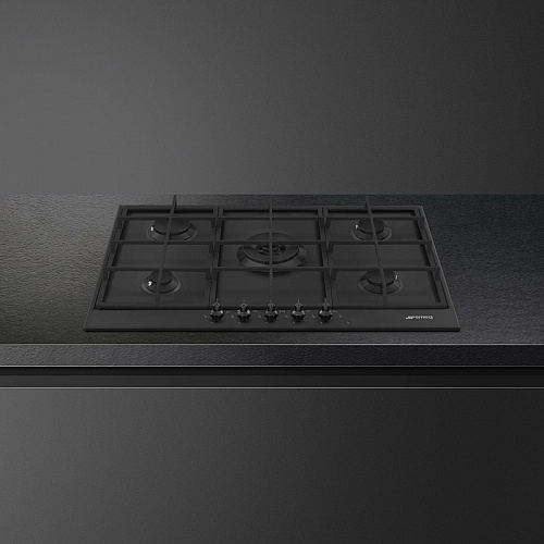 Газовая варочная панель Smeg PX375MB Газовая варочная панель Smeg PX375MB
