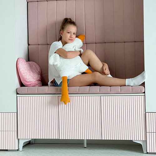 Подушка Зефир нежно-розовый (велюр)