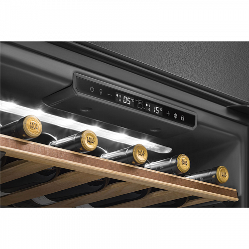 Винные шкафы SMEG CVI629NR3
