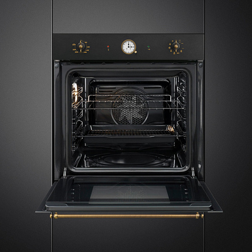 Встраиваемый духовой шкаф SMEG SFP68C1TAO