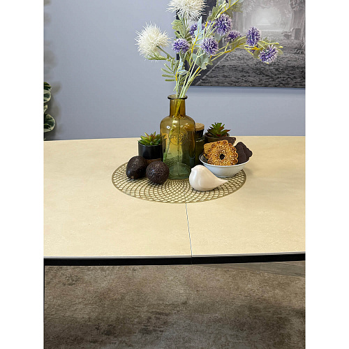 Стол обеденный Kenner AK1400 черный/керамика OKARA LIGHT YELLOW