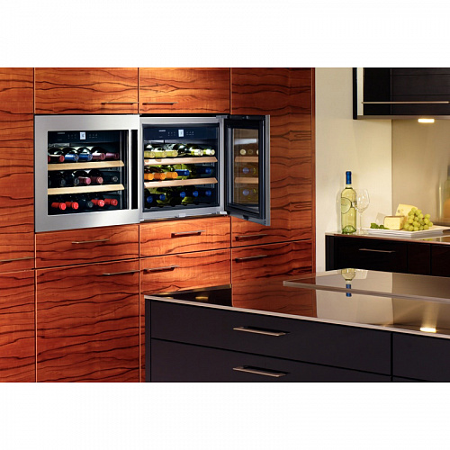 Винный шкаф Liebherr WKEes 553-26 001