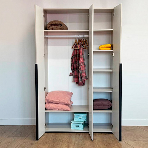 Шкаф трехдверный Катрин М 105.01 кашемир/фрапучино матовый