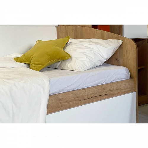 Кровать детская Форсаж дуб крафт золотой/белый