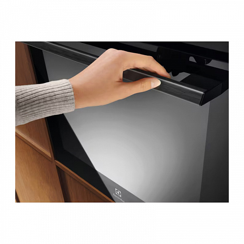 Встраиваемый духовой шкаф Electrolux LOE8P39Z
